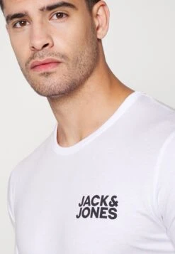 Jack & Jones JACSUSTAINABLE GIFTBOX - Pyjama 10 Jack & Jones JACSUSTAINABLE GIFTBOX - Pyjama -Jack & Jones Winkel 1461c5cfabcc49f787b6715c05b9f9b8