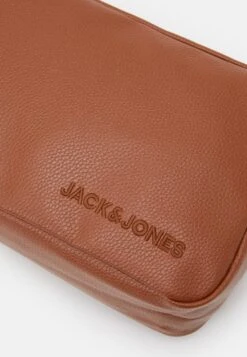 Jack & Jones Jacjay Toiletry Bag - Toilettas - Cognac -Jack & Jones Winkel 17b1692a283d47408d46e64a0edcbeac