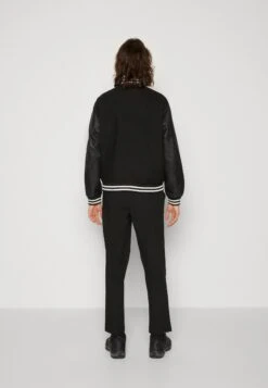 Jack & Jones JORCOLLEGE JACKET UNISEX - Bomberjacks -Jack & Jones Winkel 18ef4160275b47108f4a11d9ed02c59d