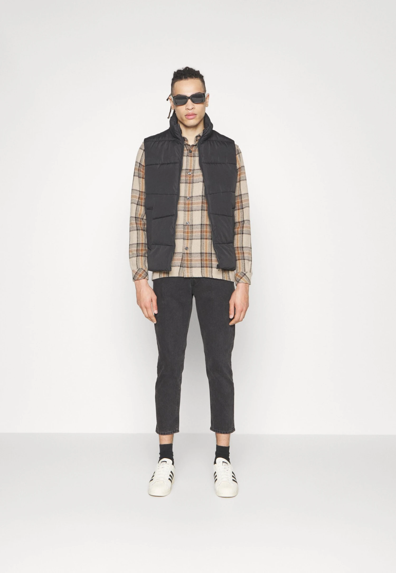 Jack & Jones Jjifrank Jjleen Cropped - Jeans Tapered Fit - Black Denim 4 Jack & Jones Jjifrank Jjleen Cropped - Jeans Tapered Fit - Black Denim - Afbeelding 2