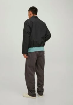 Jack & Jones UNISEX JCOOUNCE COACH - Jas 10 Jack & Jones UNISEX JCOOUNCE COACH - Jas -Jack & Jones Winkel 2890f4ff16454baaab064b22bc2d05fc