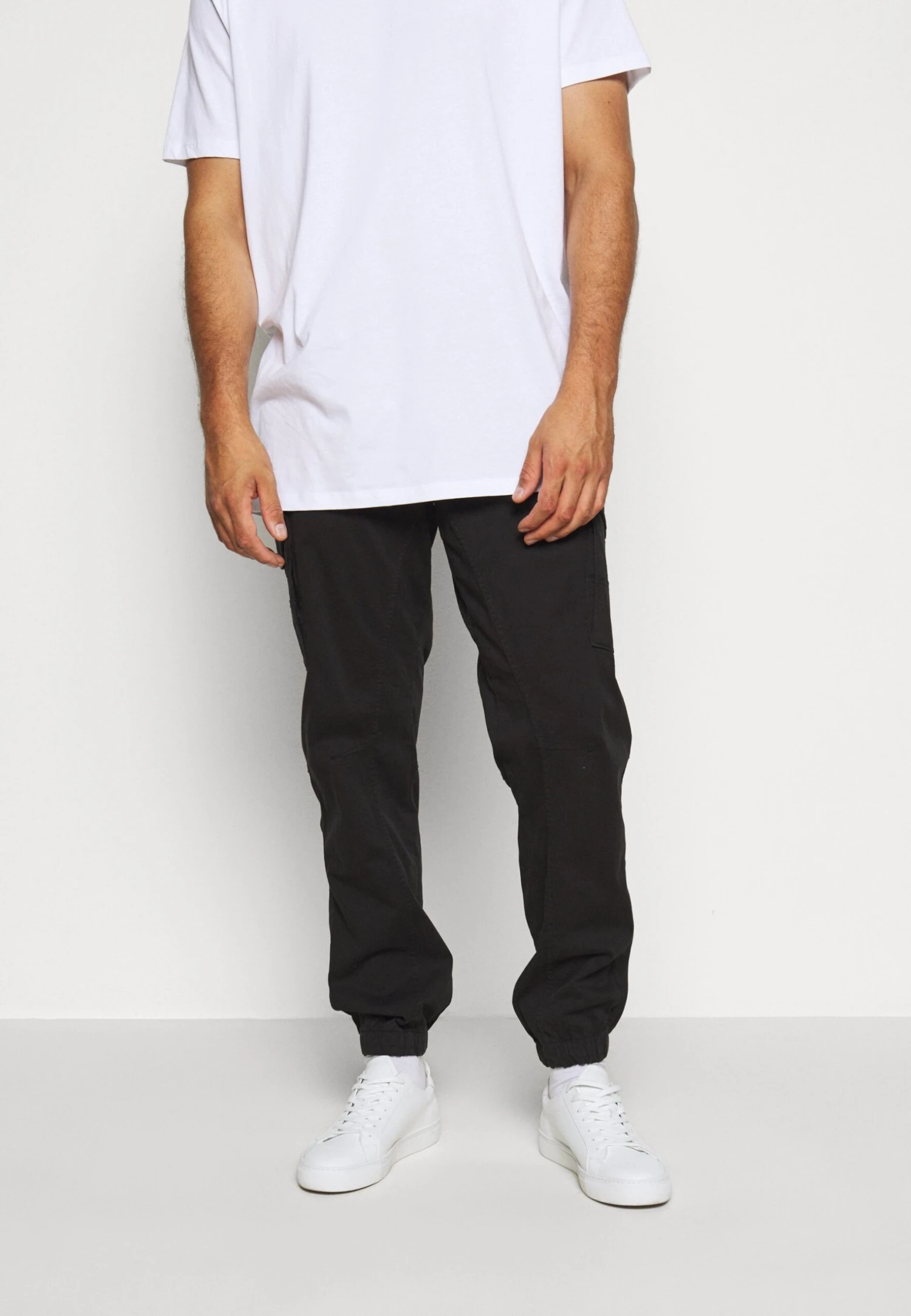 Jack & Jones JJIPAUL JJFLAKE AKM - Cargobroek 3 Jack & Jones JJIPAUL JJFLAKE AKM - Cargobroek