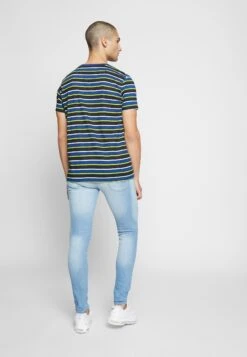 Jack & Jones Jjiliam Jjoriginal - Jeans Skinny Fit - Blue Denim 9 Jack & Jones Jjiliam Jjoriginal - Jeans Skinny Fit - Blue Denim -Jack & Jones Winkel 31e993bc68964f43b728a7b61268c08d