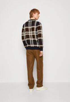 Jack & Jones JORAZIZ CREW NECK - Trui 9 Jack & Jones JORAZIZ CREW NECK - Trui -Jack & Jones Winkel 354e1fcc33e040c29fca9e1787feed94