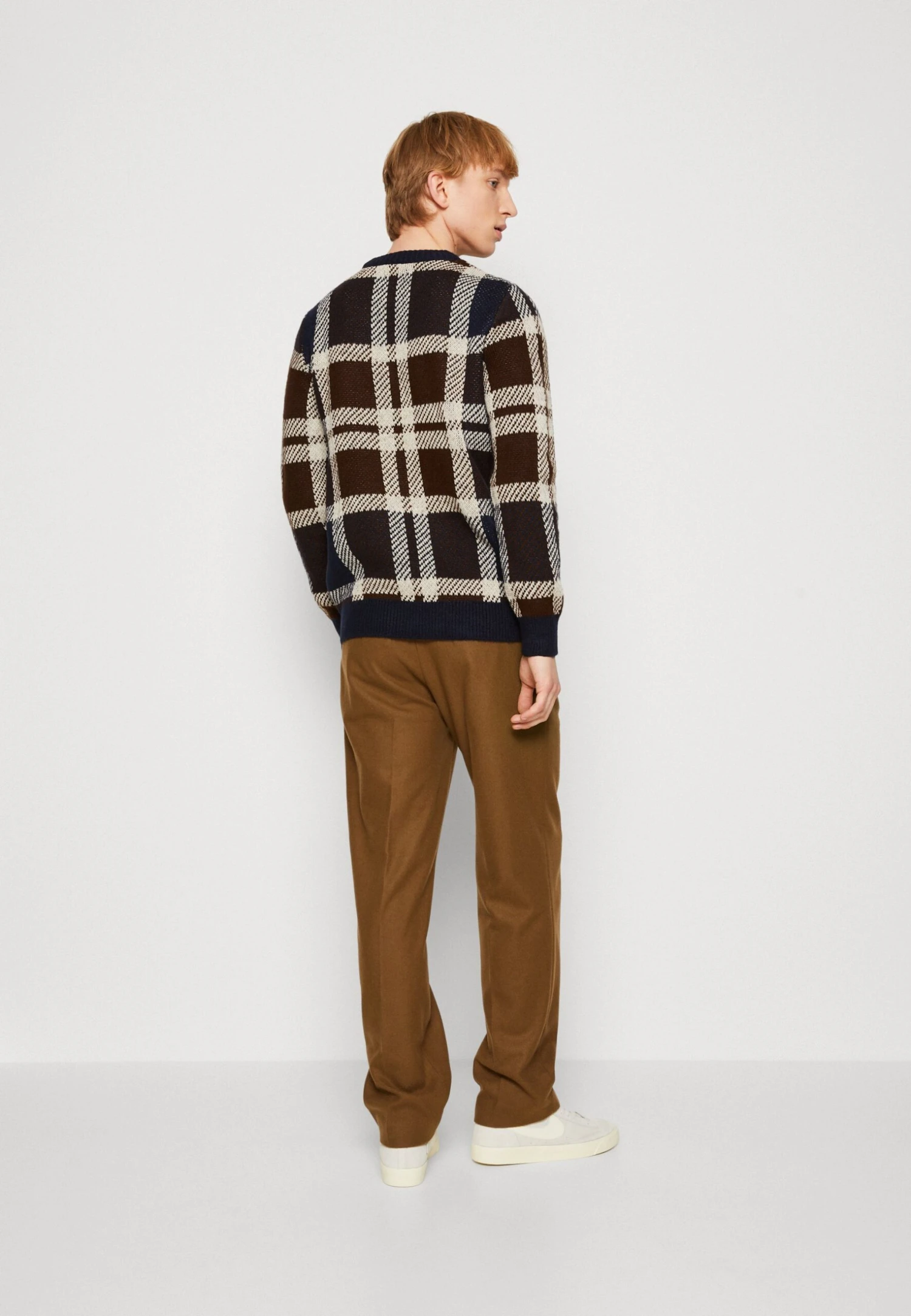 Jack & Jones JORAZIZ CREW NECK - Trui 5 Jack & Jones JORAZIZ CREW NECK - Trui - Afbeelding 3