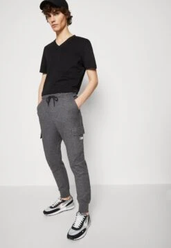 Jack & Jones JJIGORDON JJAIR PANTS - Trainingsbroek 10 Jack & Jones JJIGORDON JJAIR PANTS - Trainingsbroek -Jack & Jones Winkel 420f48111d2a41d79d9316d15ddb1fb5