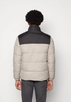 Jack & Jones CHILI - Winterjas 9 Jack & Jones CHILI - Winterjas -Jack & Jones Winkel 45c5acd74cba4249934739f3ff00448e