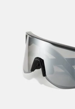 Jack & Jones Jacvincent Sporty - Zonnebril - Black Bean -Jack & Jones Winkel 4bc56261bf7240dd8831cdbeb3ec1884