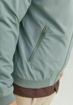 Jack & Jones ERUSH NOOS - Bomberjacks -Jack & Jones Winkel 4fe258ea5999473682672157280cc078