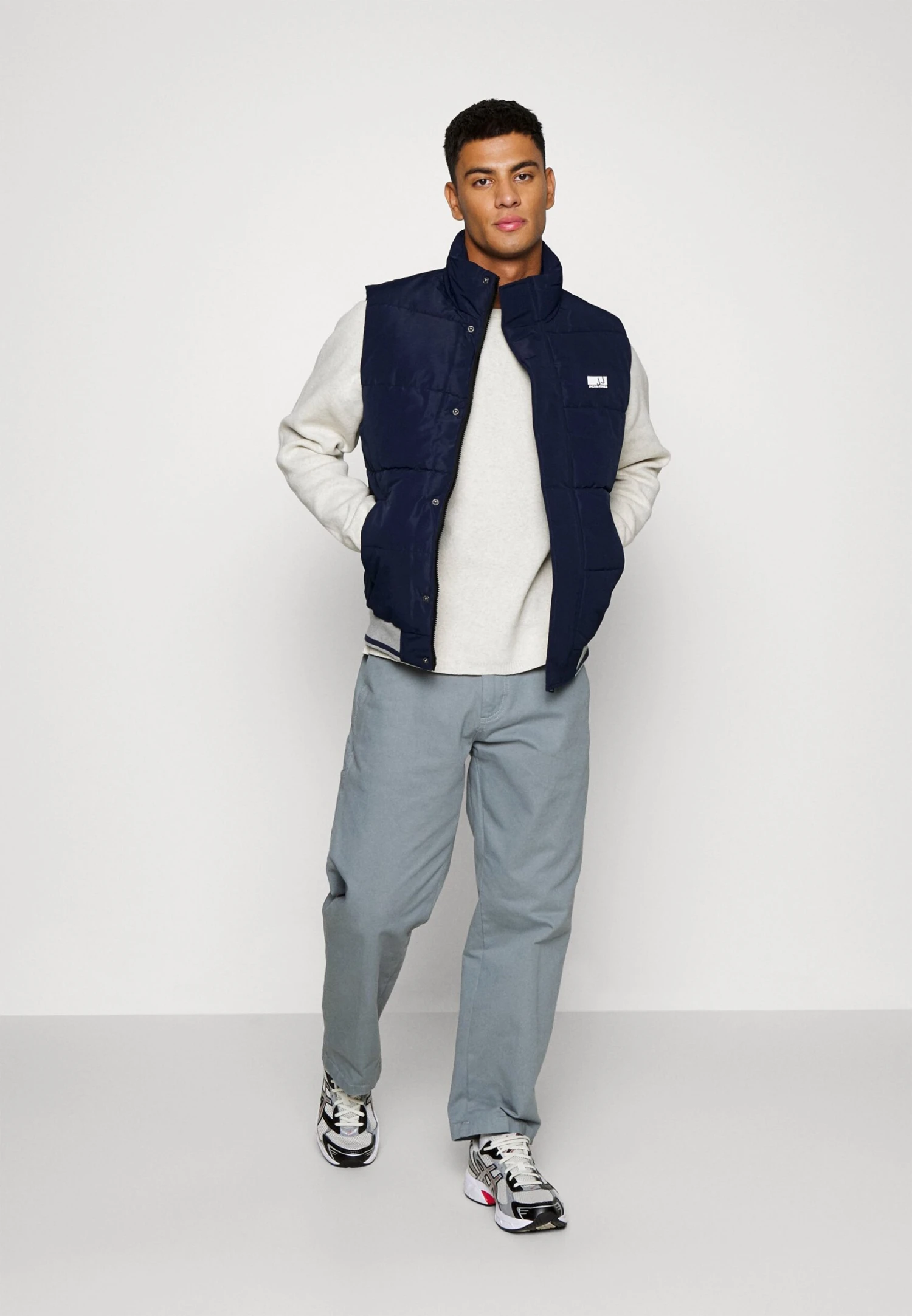 Jack & Jones JCOFENDER BODYWARMER - Bodywarmer 4 Jack & Jones JCOFENDER BODYWARMER - Bodywarmer - Afbeelding 2