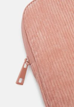 Jack & Jones Jaczimon Laptop Sleeve Unisex - Laptoptas - Peach Fuzz 10 Jack & Jones Jaczimon Laptop Sleeve Unisex - Laptoptas - Peach Fuzz -Jack & Jones Winkel 55f86f70efc94d26980654a5aea0f4e9