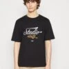 Jack & Jones JORSTORE TEE CREW NECK - T-shirt Print 2 Jack & Jones JORSTORE TEE CREW NECK - T-shirt Print -Jack & Jones Winkel 5ad2d28f29b6494a8191f929508a6d08