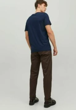 Jack & Jones V-Ausschnitt - T-Shirt Basic - Navy Blazer 11 Jack & Jones V-Ausschnitt - T-Shirt Basic - Navy Blazer -Jack & Jones Winkel 5e4fe6e966104d95925fac189a26d62a