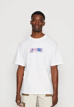 Jack & Jones Jormasterpiece Tee Crew Neck - T-Shirt Print - White 10 Jack & Jones Jormasterpiece Tee Crew Neck - T-Shirt Print - White -Jack & Jones Winkel 6ba074ea19c74fd0b5ed2d7a351a45c1