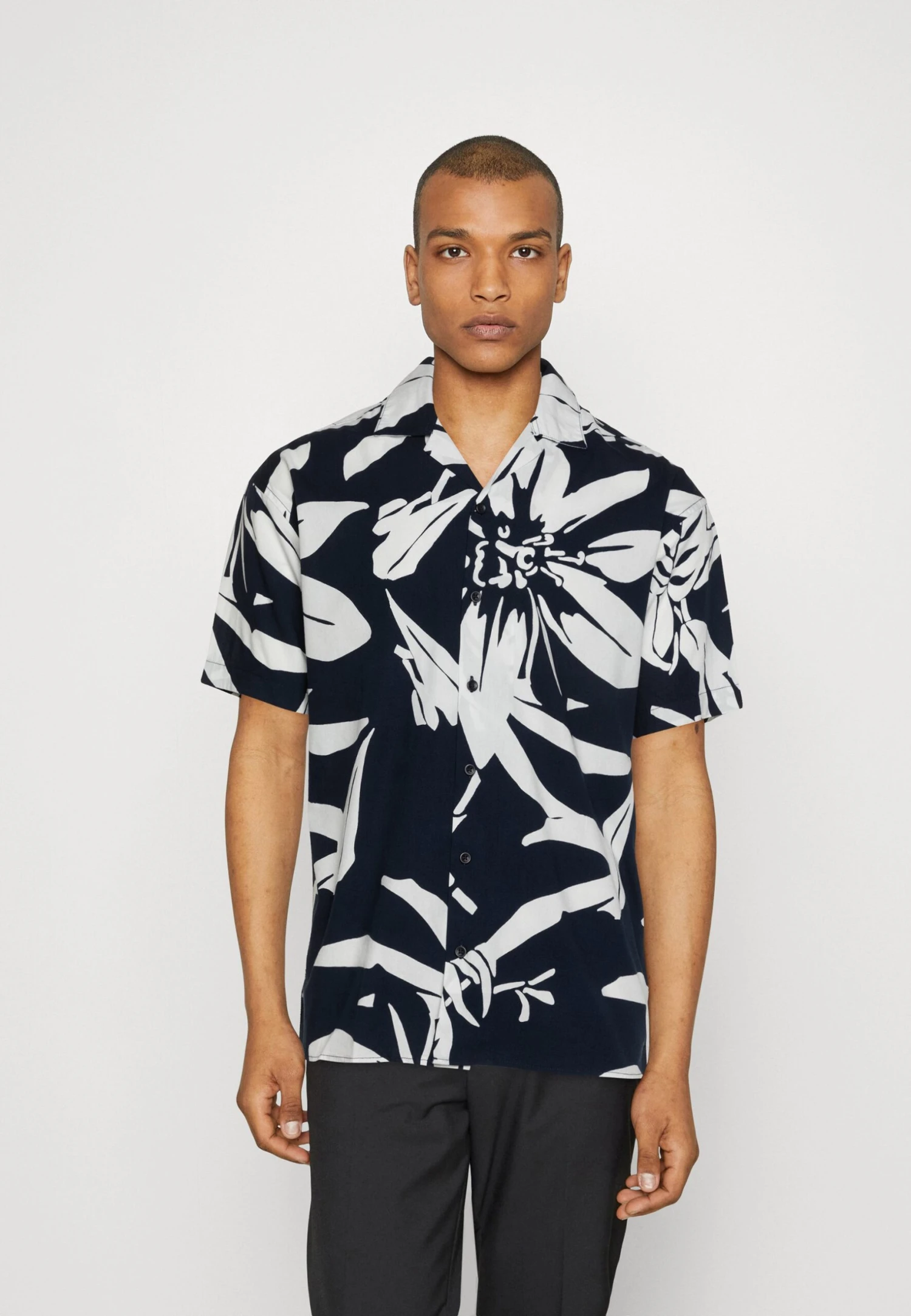 JACK&JONES Premium JPRBLATROPIC RESORT RELAX FIT - Overhemd 3 JACK&JONES Premium JPRBLATROPIC RESORT RELAX FIT - Overhemd