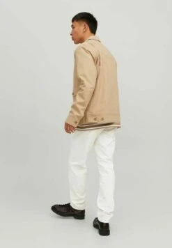 Jack & Jones COMFORT FIT MIKE CJ 372 LID - Straight Leg Jeans 10 Jack & Jones COMFORT FIT MIKE CJ 372 LID - Straight Leg Jeans -Jack & Jones Winkel 73ad5c57ebc84aa2a1e7572dc107914c