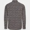 JACK&JONES Premium JPRBLAVICTORY PRINT SHIRT - Overhemd 2 JACK&JONES Premium JPRBLAVICTORY PRINT SHIRT - Overhemd -Jack & Jones Winkel 7d41c5dfff5d4bdf8d6c2abf9a81e0d0