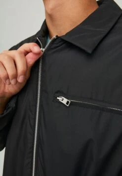 Jack & Jones UNISEX JCOOUNCE COACH - Jas 12 Jack & Jones UNISEX JCOOUNCE COACH - Jas -Jack & Jones Winkel 8098b821803f4df5a84074a6b5c084e9