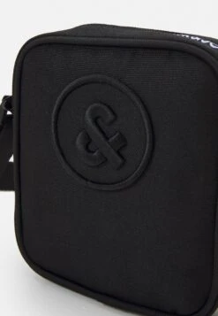 Jack & Jones Jachero Slingbag Unisex - Schoudertas - Black 9 Jack & Jones Jachero Slingbag Unisex - Schoudertas - Black -Jack & Jones Winkel 89f91e7eed89439a8dce2621a4c1bdab