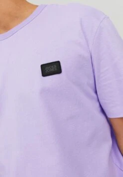 Jack & Jones JCOCLASSIC WAFFLE BADGE TEE - T-shirt Basic -Jack & Jones Winkel 95799b74ce894806887241ea9e3ba9f2