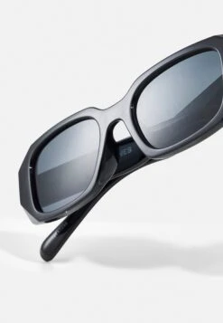 Jack & Jones Jactimmy Sunglasses Unisex - Zonnebril - Black 11 Jack & Jones Jactimmy Sunglasses Unisex - Zonnebril - Black -Jack & Jones Winkel ab9779319ada4f46abd2b91de6da4f90