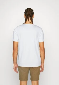 JACK&JONES Premium Jprblacross Tee Crew Neck - T-Shirt Print - White 9 JACK&JONES Premium Jprblacross Tee Crew Neck - T-Shirt Print - White -Jack & Jones Winkel b65191d08820423280f6762574c730d2
