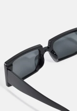 Jack & Jones Jacsquare Sunglasses Unisex - Zonnebril - Black 9 Jack & Jones Jacsquare Sunglasses Unisex - Zonnebril - Black -Jack & Jones Winkel c1abef00c455480bb25a5939471723b2