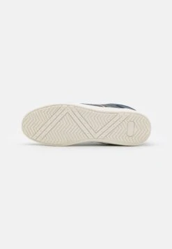 Jack & Jones JFWBRADFIELD - Sneakers Laag 10 Jack & Jones JFWBRADFIELD - Sneakers Laag -Jack & Jones Winkel cae22b13f64e45da823edad0e2819e13