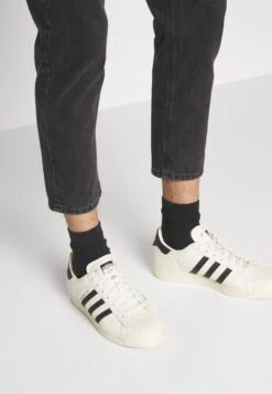 Jack & Jones Jjifrank Jjleen Cropped - Jeans Tapered Fit - Black Denim 11 Jack & Jones Jjifrank Jjleen Cropped - Jeans Tapered Fit - Black Denim -Jack & Jones Winkel cc74463cf9dd4c5297bda68f2684d5a3