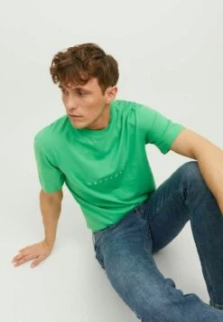 Jack & Jones Regular Fit Logo - T-Shirt Print - Island Green 14 Jack & Jones Regular Fit Logo - T-Shirt Print - Island Green -Jack & Jones Winkel d2fb67664e274081adc0d2918a80dfe1