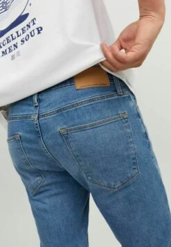 Jack & Jones REGULAR FIT CLARK EVAN AM 377 LID - Straight Leg Jeans 12 Jack & Jones REGULAR FIT CLARK EVAN AM 377 LID - Straight Leg Jeans -Jack & Jones Winkel da60ef835c7e4f3d9baef28b9a761558