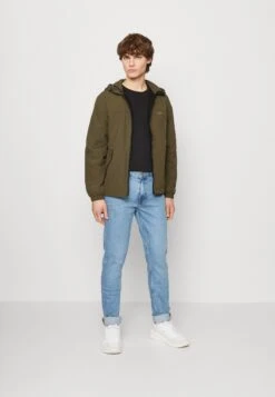 Jack & Jones Winkel -Jack & Jones Winkel de76eb3e67574ae588add4d493d3e906