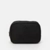Jack & Jones Jachero Toiletry Bag Unisex - Toilettas - Black -Jack & Jones Winkel e5a2a73595fd4e30b26f858ddb617b46