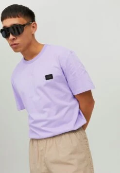 Jack & Jones JCOCLASSIC WAFFLE BADGE TEE - T-shirt Basic -Jack & Jones Winkel fa4e4a89caa0461d8e6edb08ddf173ca